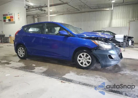 2013 Hyundai Accent Gls z USA, uszkodzony, nr VIN KMHCT5AE4DU091862